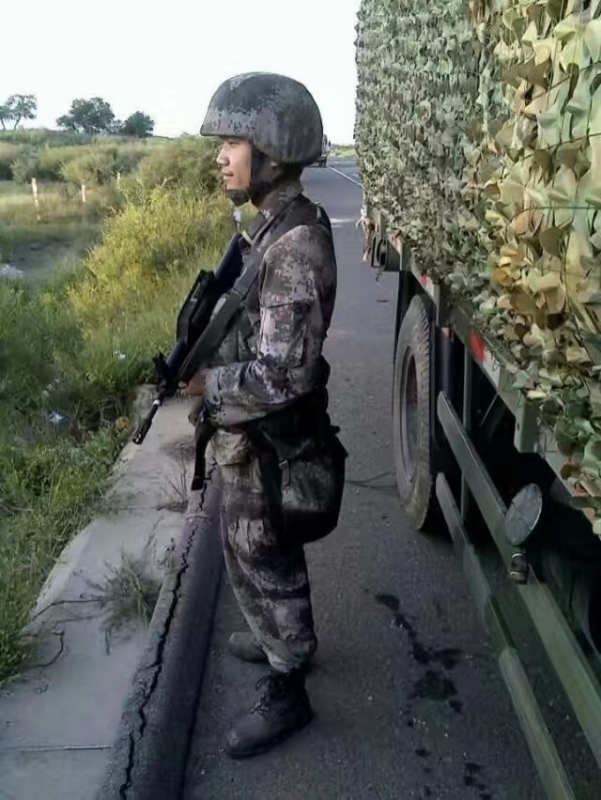 搬砖中的第一张照片--明溪交友网